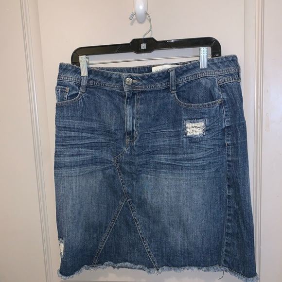 Fashion Bug Dresses & Skirts - Fashion Bug Distressed Denim MIDI Skirt Size 14